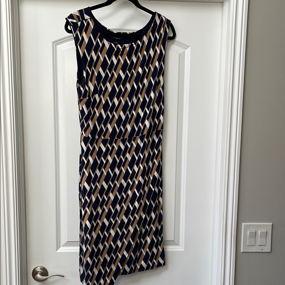 Elegant Geometric Patterned Dress
